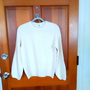 NWOT Uniqlo cream sweater